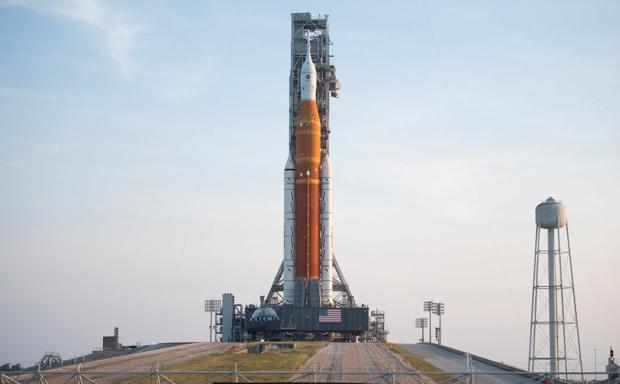 Artemis 1, sulla rampa di lancio 39B del Kennedy Space Center.  /Joel Kowsky/NASA